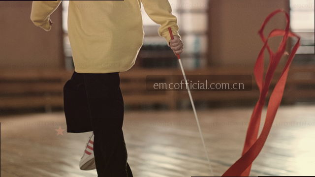 手机调为静音，深呼吸，带上微笑和便签。